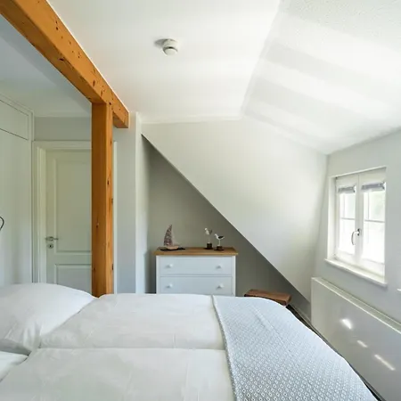 Strandhaus Dune 19 - Ferienwohnung Gelassenheit 디르하겐